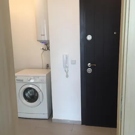 Happy Mladost Apartment *