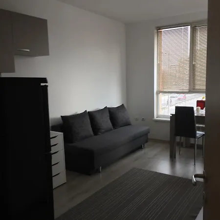 Apartment Happy Mladost *